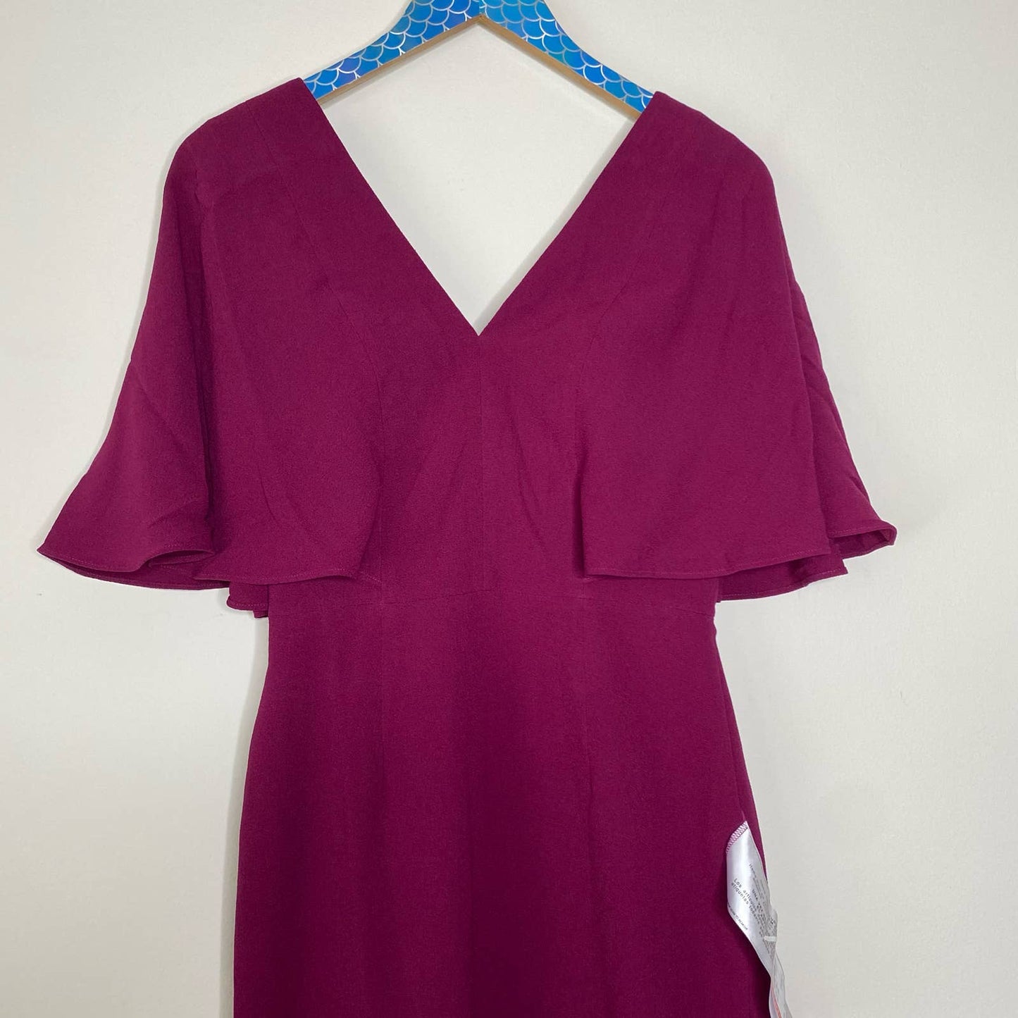 DRESS THE POPULATION Louisa Dark Magenta Deep V Butterfly Sleeve Dress Size Small NEW