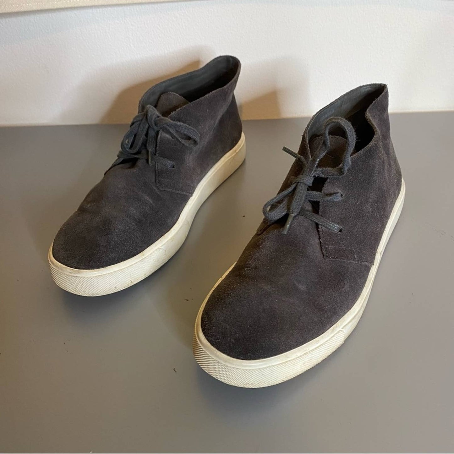 VINCE Dark Gray Suede Lace Up High Top Sneakers Sz 7.5