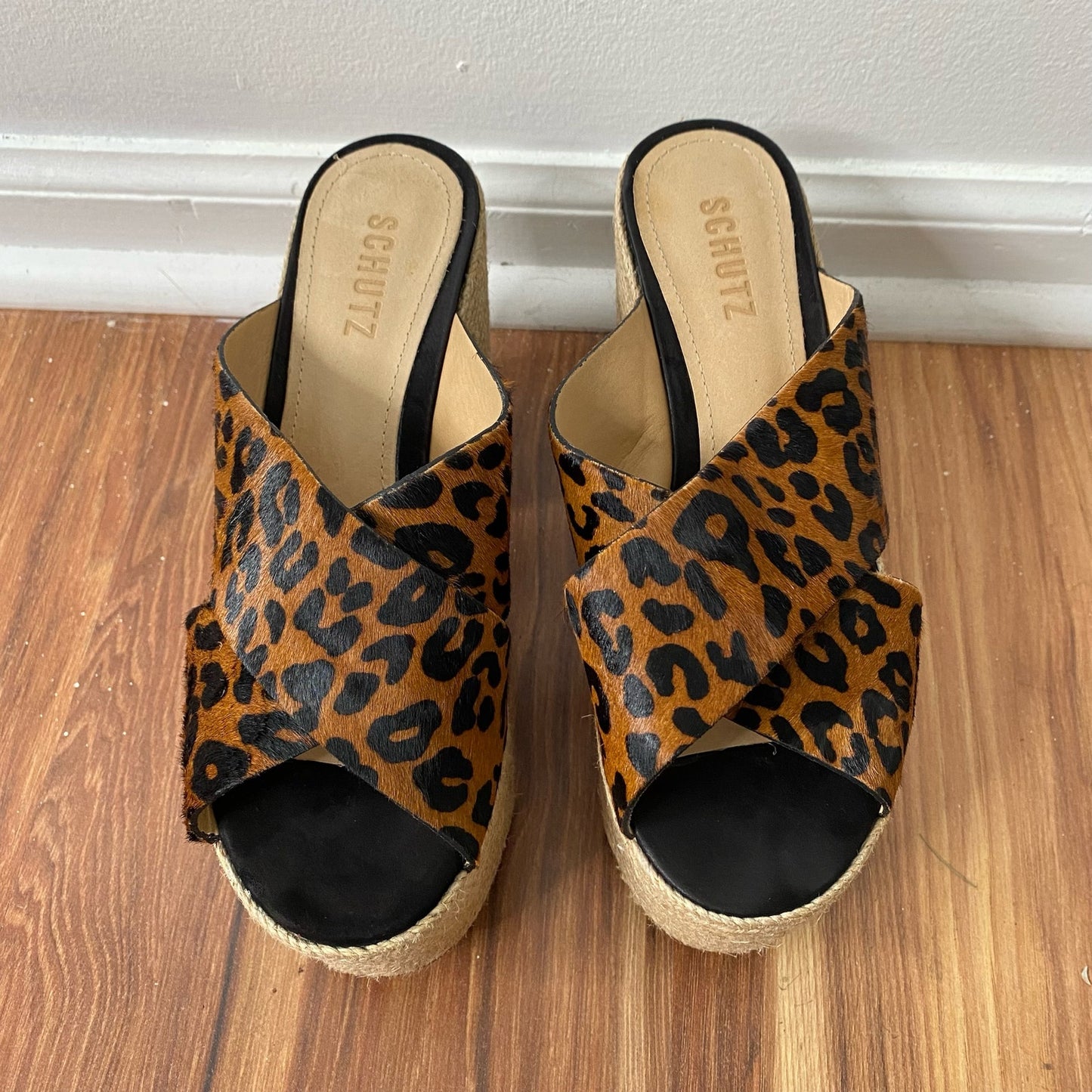 SCHUTZ Lora Wedge Platform Slide Sandals Sandstone Leopard Size 7.5